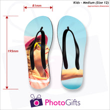 Load image into Gallery viewer, Dimensions of Medium kids sized personalised flip-flops with your own choice of image as produced by Photogifts.co.uk
